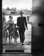 Fred MacMurray with his wife, June, and their twin daughters, mid 1950s